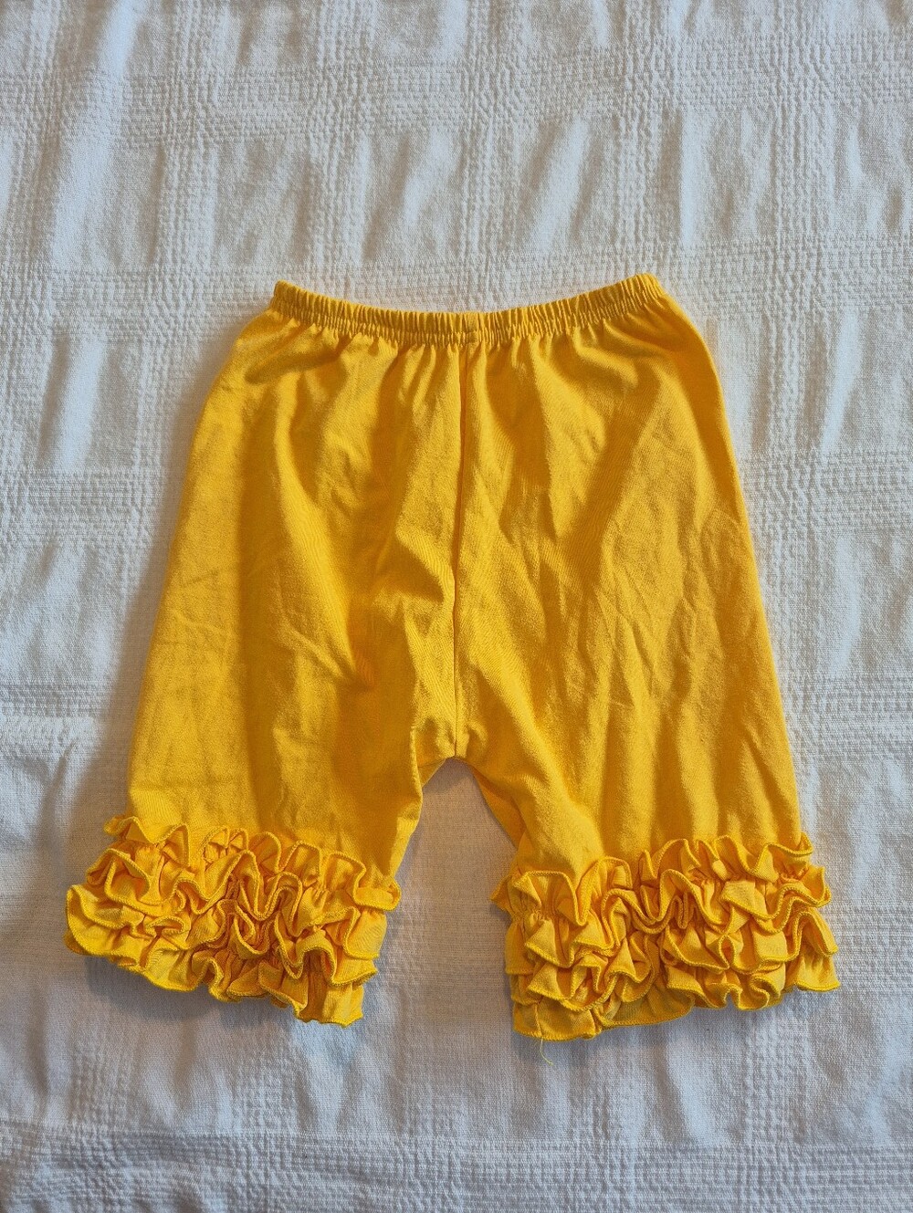 Girls size 3XL or 3US gold Ruffle trim bike shorts Unbranded EUC